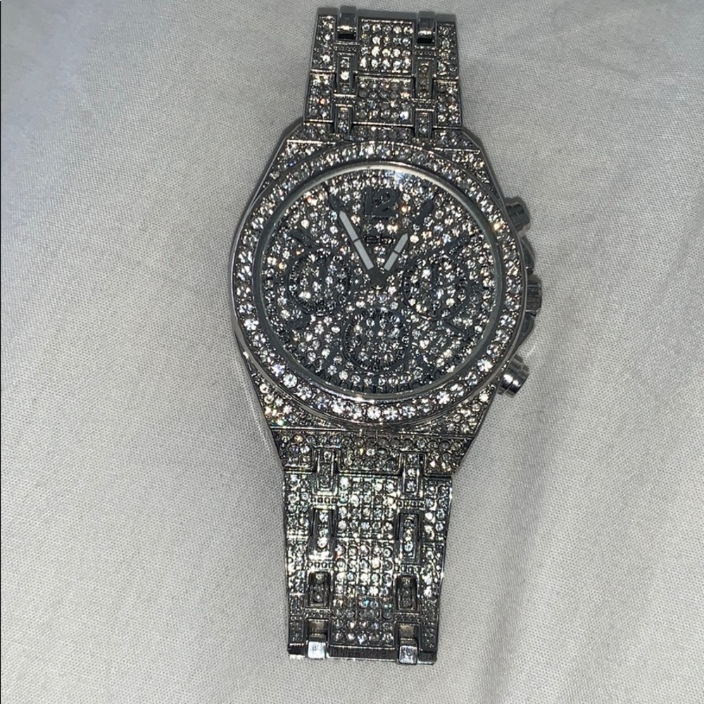 Bebe watch needs battery
